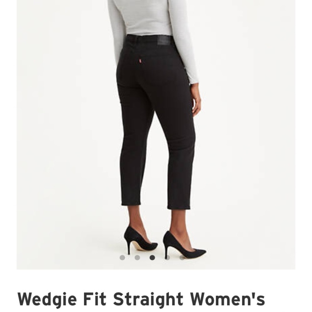 Black Levi’s wedgie fit